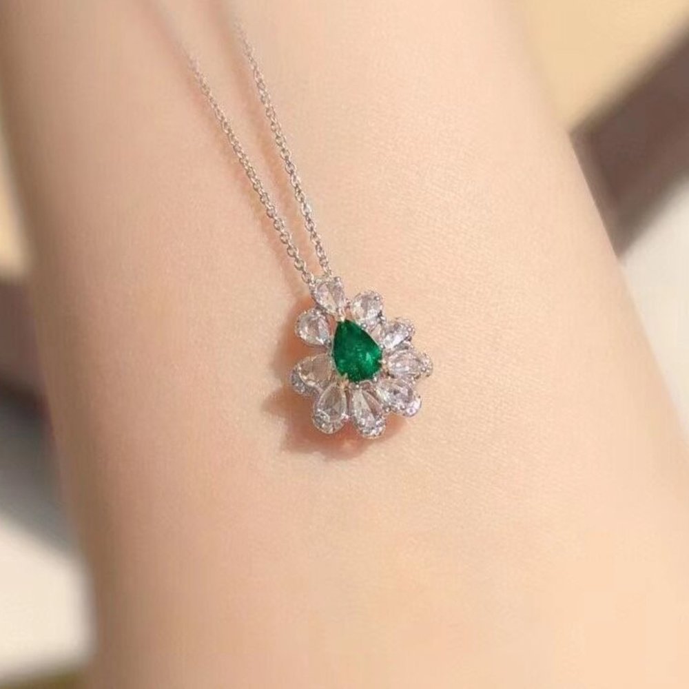 💥 New Trendy CZ Silver Color Green Pendant Necklace, GPMB1396